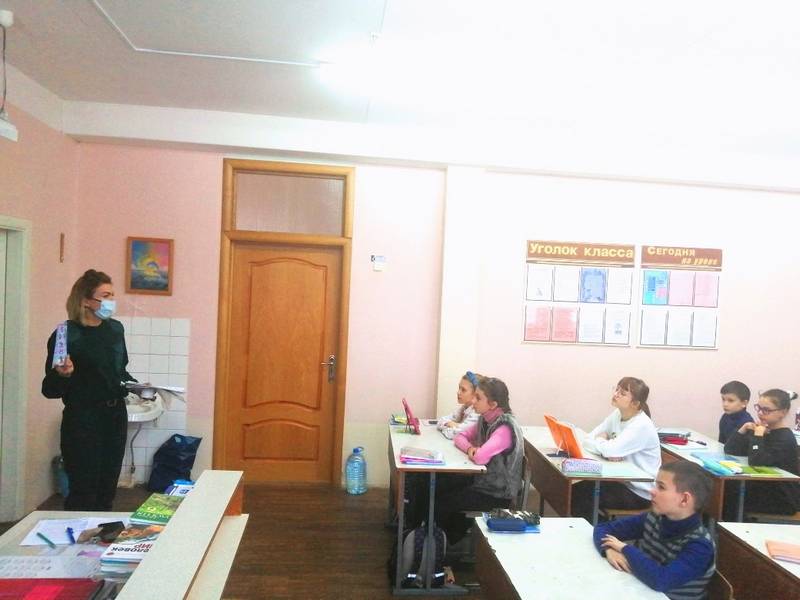 Первомайский район. С безопасностью в новый год для учащихся школ средняя школа №63 г. Минска