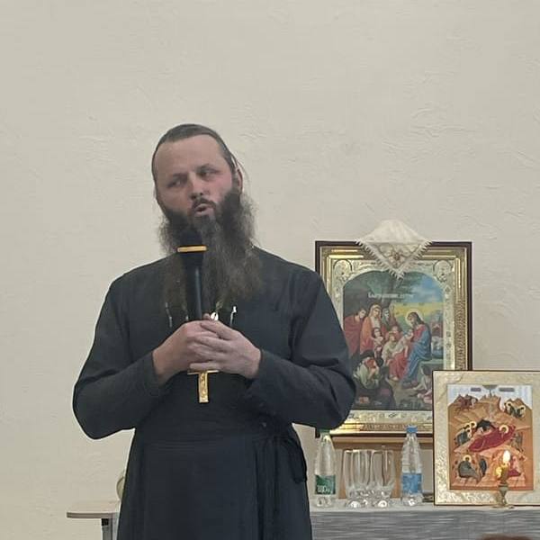 Встреча с отцом Сергием из Свято-Елисаветинского монастыря прошла в школе средняя школа №63 г. Минска